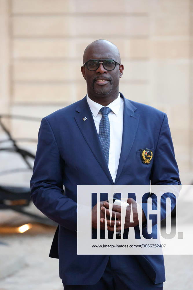 DiÌ‚ner d Etat en l honneur de Mr LEE Jae Myung, PreÌsident de la ReÌpublique de CoreÌe Pascal Gentil Emmanuel Macron et Brigitte Macron recoivent Mr LEE Jae Myung, PreÌsident de la ReÌpublique de CoreÌe et son à pouse, Kim Hye-kyung, à l occasion d un diner d à tat au Palais de l Elysà e à Paris, le 8 septembre 2026. French President, Emmanuel Macron and his wife, Brigitte Macron hosted Mr. LEE Jae Myung, President of the Republic of Korea, and his wife, Kim Hye-kyung, at a state dinner at the Elysà e Palace in Paris on September 8, 2026.