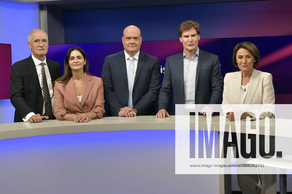 Sergej Lochthofen, Iris Sayram, Robin Alexander, Carsten Maschmeyer und Sandra Maischberger in der ARD-Talkshow maischberger im Studio Berlin Adlershof. Berlin