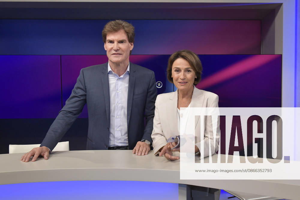 Carsten Maschmeyer und Sandra Maischberger in der ARD-Talkshow maischberger im Studio Berlin Adlershof. Berlin