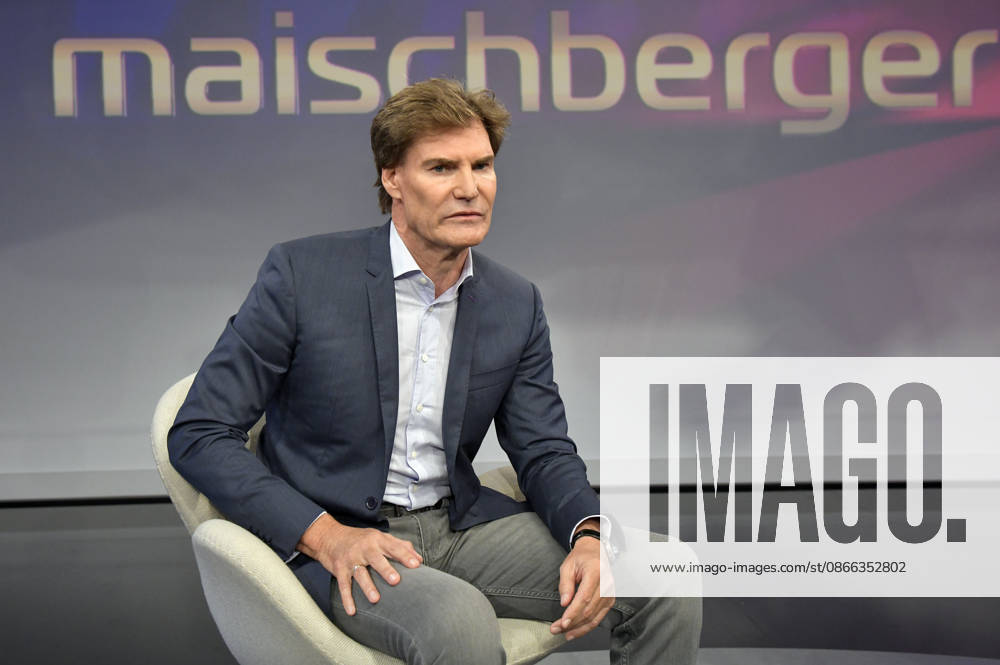 Carsten Maschmeyer in der ARD-Talkshow maischberger im Studio Berlin Adlershof. Berlin