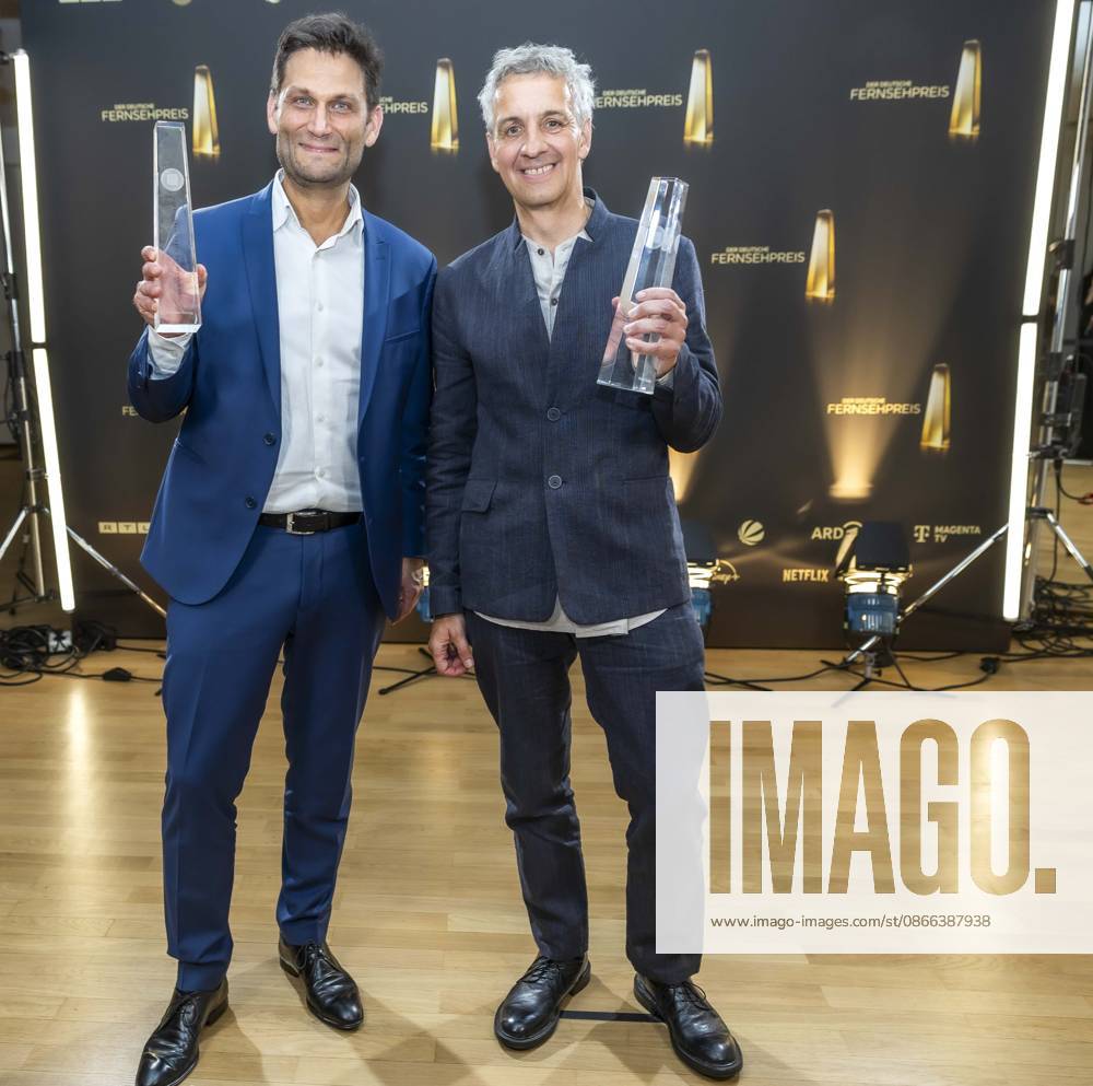 ABB KREATIVE- Preistraeger Auszeichnung Die Auszeichnung für das Beste Buch Unterhaltung geht an Christian Ehring und Dietmar Jacobs zu Gast bei der Gala Die Nacht der Kreativen Der Deutsche Fernsehpreis 2026 in der Flora am 08.09.2026 in Koeln NRW Deutschland
