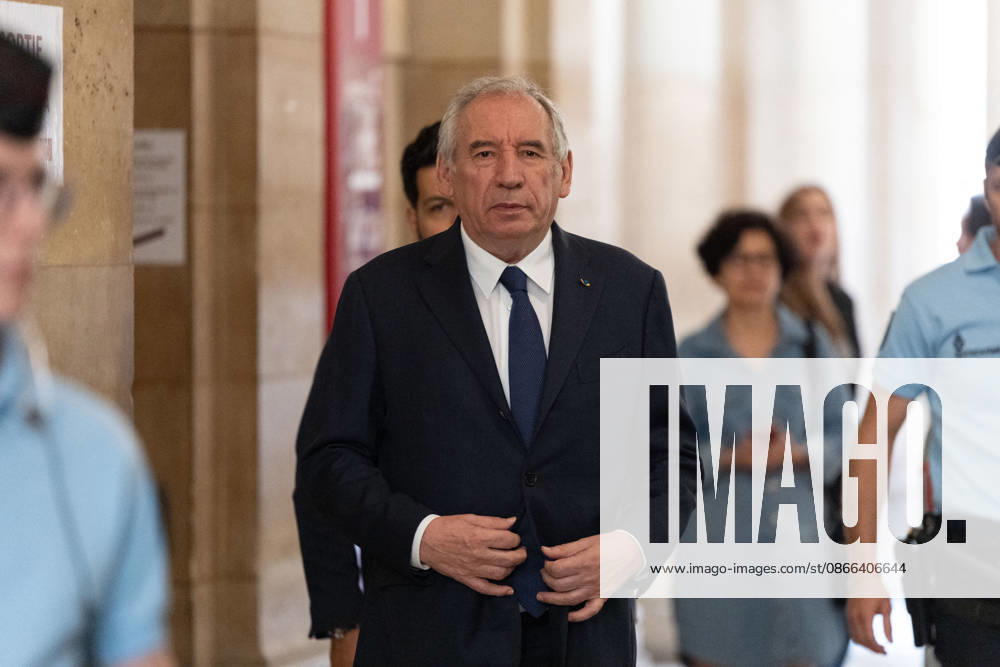 MoDem appeal trial over the alleged misuse of European Parliament funds - Paris French politician Francois Bayrou looks on as he arrives at Paris courthouse for the opening of his appeal trial with other defendants over the alleged misuse of European Parliament funds to pay fictitious parliamentary assistants for the centrist party MoDem, in Paris on September 9, 2026. Photo by Raphael Lafargue ABACAPRESS.COM Paris France