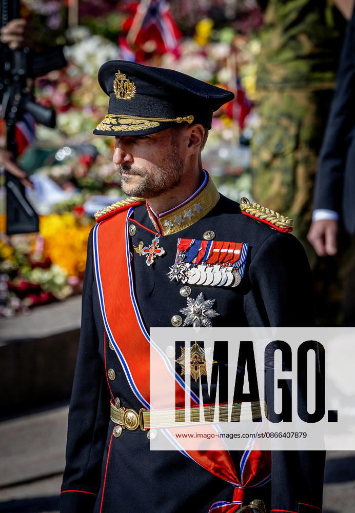 Funeral of King Harald of Norway during a royal procession from the Royal Palace Chapel to the Cathedral in Oslo. King Haakon Â