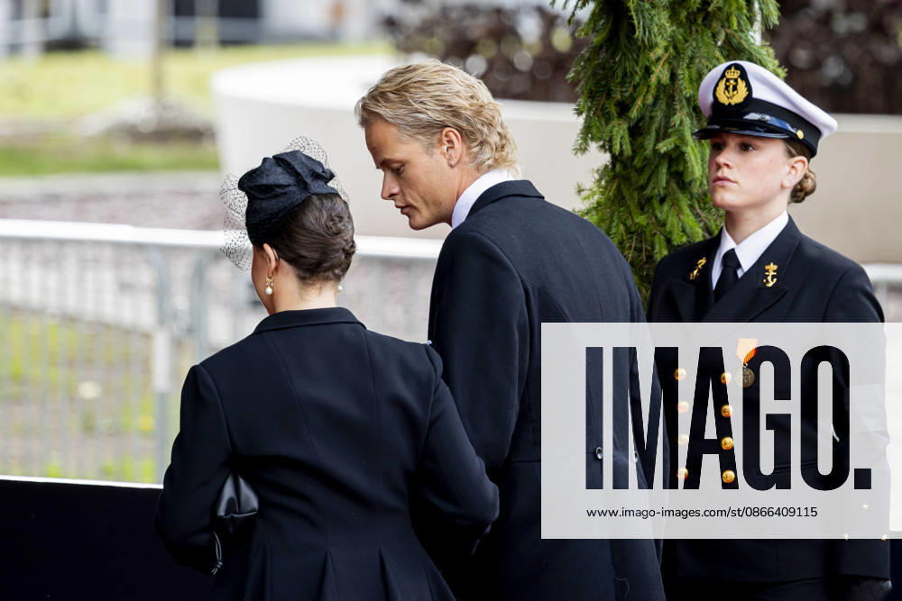 Funeral of King Harald of Norway during a royal procession from the Royal Palace Chapel to the Cathedral in Oslo. Marius Borg Hoiby Â