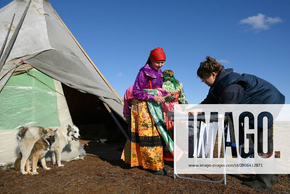 Russia Parliamentary Election Early Voting 9239445 09.09.2026 A member of a local indigenous community prepraes to vote during the early voting in remote areas ahead of State Duma elections at a reindeer camping ground, in Yamalo-Nenets Autonomous Area, Russia. Russians will vote in State Duma, the lower house of parliament, and municipal elections over three days, from September 18-20. Alexandr Kryazhev Sputnik Yamalo-Nenets Autonomous Area Russia