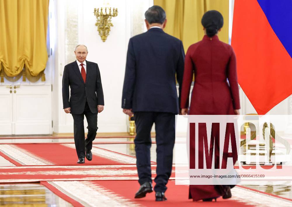 Russia Vietnam 9239513 09.09.2026 Russian President Vladimir Putin, Vietnamese President To Lam and his wife Ngo Phuong Ly attend an official welcome ceremony before a meeting at the Kremlin in Moscow, Russia. Geodakyan Artem Sputnik Moscow Russia