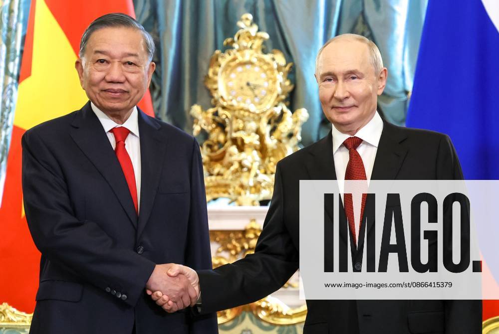 Russia Vietnam 9239462 09.09.2026 Vietnamese President To Lam and Russian President Vladimir Putin shake hands as they pose for photos before a narrow format meeting at the Kremlin in Moscow, Russia. Alexander Kazakov Sputnik Moscow Russia