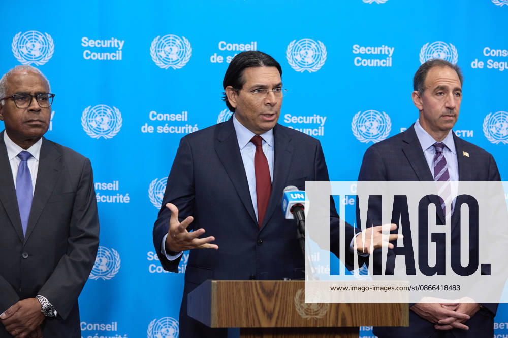 Israel s U.N. Ambassador Danny Danon speaks to reporters as attendees look on at United Nations headquarters in New York. New York USA - ZUMAs237 20260909_aap_s237_021