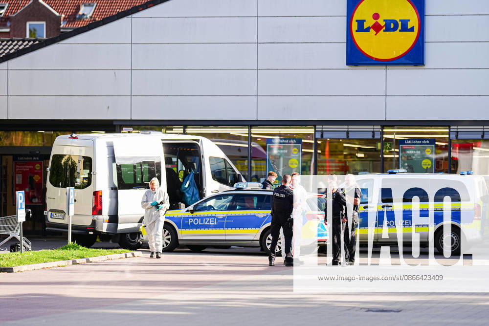 Ratzeburg Polizeieinsatz nach Tötungsdelinkt in einem Lidl in Ratzeburg, 09.09.2026 Spurensicherung und Polizei am Tatort Polizeieinsatz nach Tötungsdelinkt in einem Lidl in Ratzeburg