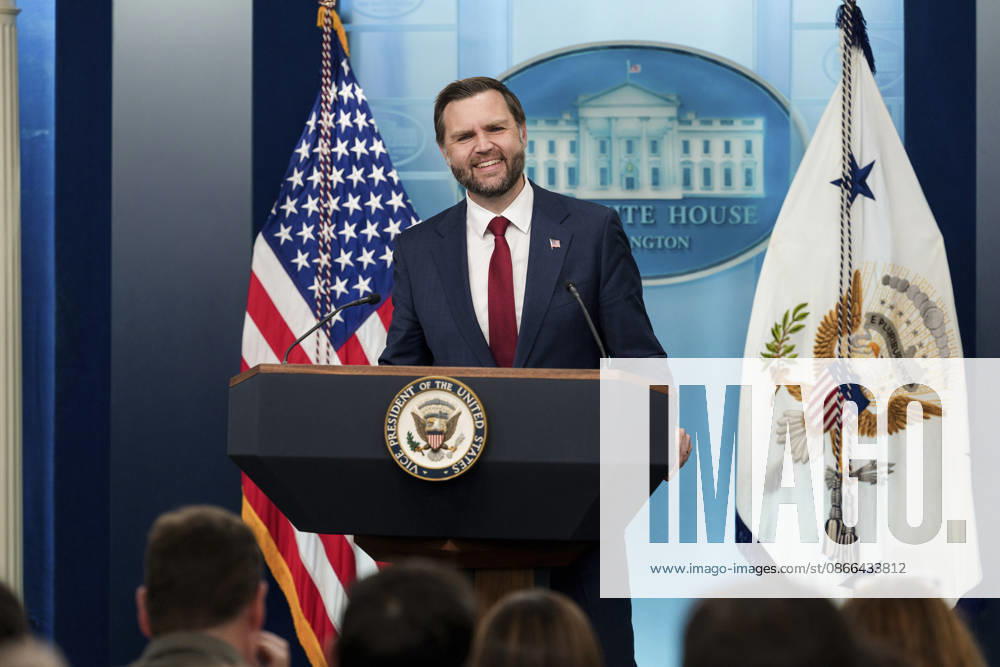 U.S. Vice President J.D Vance listens to a question from reporters during the daily briefing in the James S. Brady Press Briefing Room of the White House, September 3, 2026 in Washington, D.C. Washington United States of America - ZUMAp138 20260909_zaa_p138_005