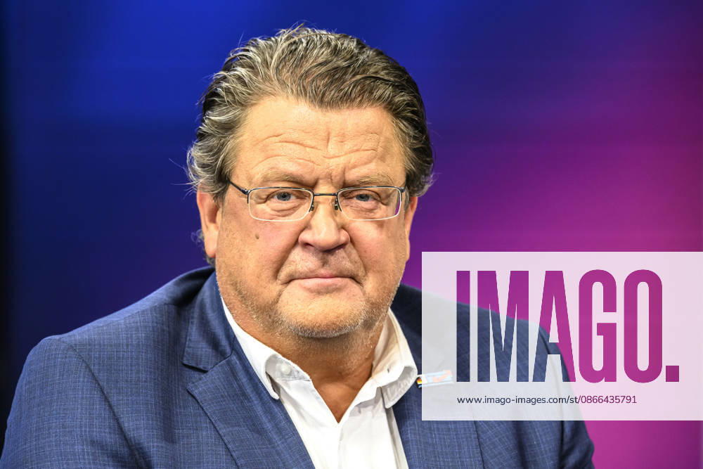 Im Bild v.l.: Stephan Brandner, AfD (Mitglied des Rechtsausschusses), GER, Berlin, Studio, zu Gast bei Maischberger, politische Talkshow, TV, Format, mit Moderatorin Sandra Maischberger, Das Erste, aus Adlershof Am Studio 20, 09.09.2026,