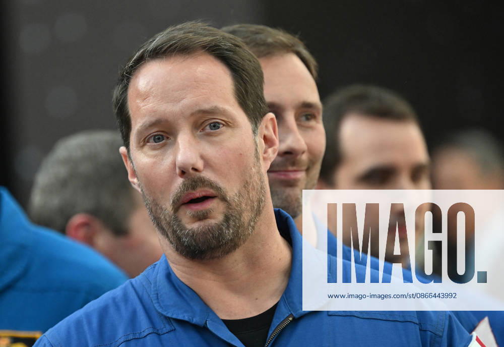 Thomas Pesquet, a French astronaut with the European Space Agency (ESA), and Emmanuel Macron, President of the French Republic, at the International Space Summit on September 10, 2026, at the Grand Palais in Paris, September 9, 2026. Nearly 1,100 companies from the space sector will also be present at the Grand Palais, demonstrating the exceptional mobilization of the global space ecosystem around this event, organized by France and Germany. The Summit will address all issues related to the development and innovation of the space sector through three key themes: 1) meeting the challenges of the global space economy through international cooperation; 2) advancing science, technology, and space exploration from an international perspective;