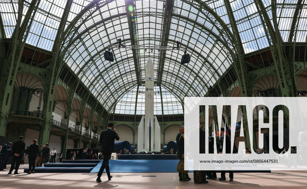 (260909) -- PARIS, Sept. 9, 2026 -- An exhibit is seen during the International Space Summit at the Grand Palais in Paris, France, Sept. 9, 2026. The first International Space Summit opened Wednesday in Paris, bringing together heads of state and government, scientists, astronauts and industry representatives. ) FRANCE-PARIS-INTERNATIONAL SPACE SUMMIT WuxHuiwo