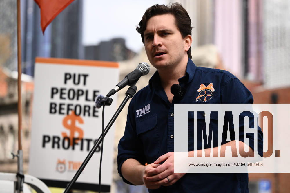 TWU STRIKE MELBOURNE, Transport Workers Union (TWU) Victoria Director of Organising Sam Lynch speaks as members strike at Victorian Trades Hall in Carlton, Melbourne, Thursday, September 10, 2026. Thousands of transport workers start a 24-hour strike for a fight for safe, secure jobs. ( NO ARCHIVING MELBOURNE VICTORIA AUSTRALIA