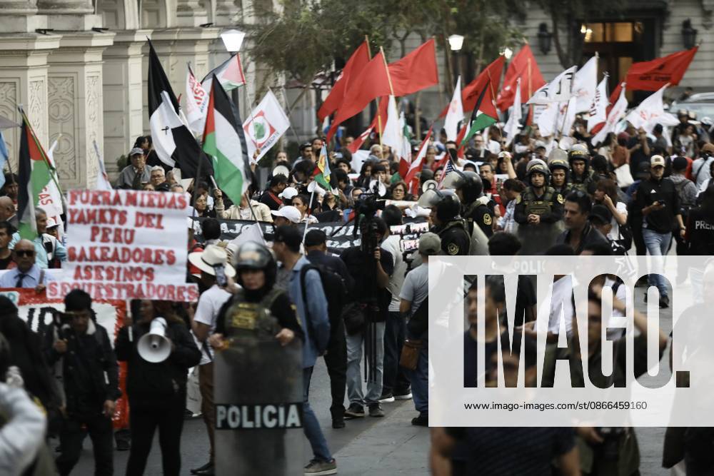 Protest against Marco Rubio’s visit to Lima LIMA, PERU - SEPTEMBER 09, 2026 People participate in a demonstration against the visit of U.S. Secretary of State Marco Rubio on September 9, 2026, in Lima, Peru. The Communist Party of Peru staged a protest against the official visit of U.S. Secretary of State Marco Rubio. The organization accuses him of promoting the blockade against Cuba and of being complicit in conflicts in the Middle East. The demonstration aims to express opposition to United States foreign policy. Klebher Vasquez Anadolu Lima Peru. Editorial use only. Please get in touch for any other usage.