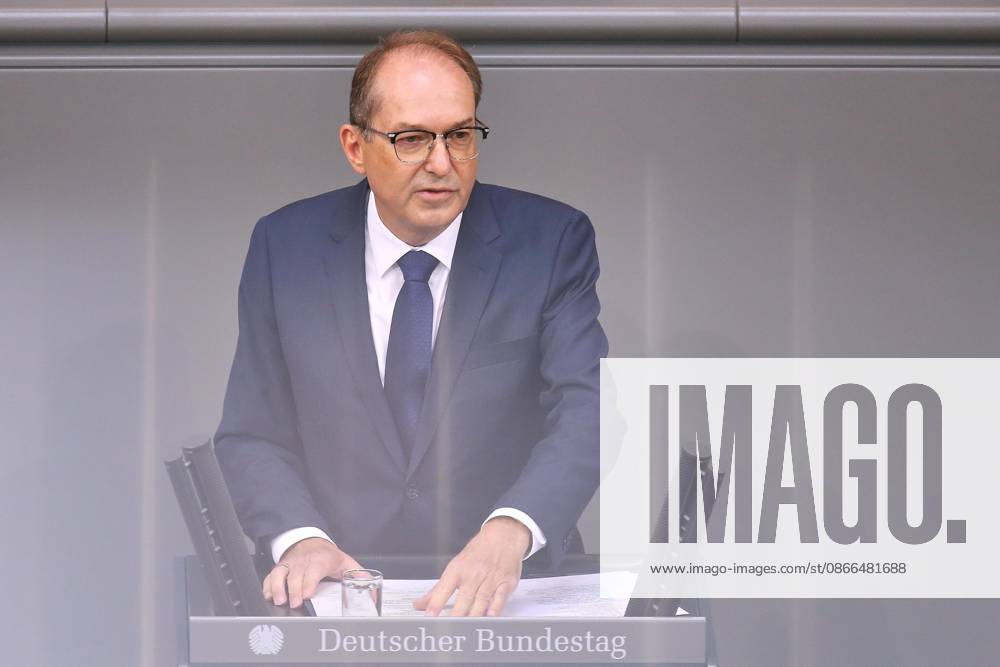 Berlin, Deutschland, 10.09.2026: Deutscher Bundestag: 93. Bundestagssitzung - Haushaltswoche: Bundesminister des Innern Alexander Dobrindt (CSU)
