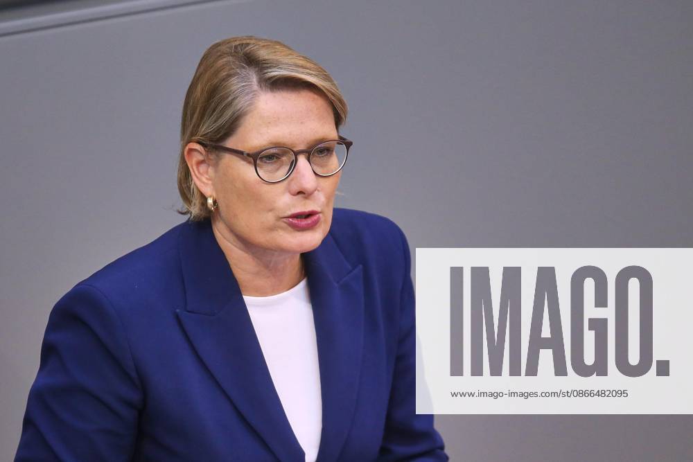 Berlin, Deutschland, 10.09.2026: Deutscher Bundestag: 93. Bundestagssitzung - Haushaltswoche: Bundesministerin der Justiz und für Verbraucherschutz Stefanie Hubig (SPD)