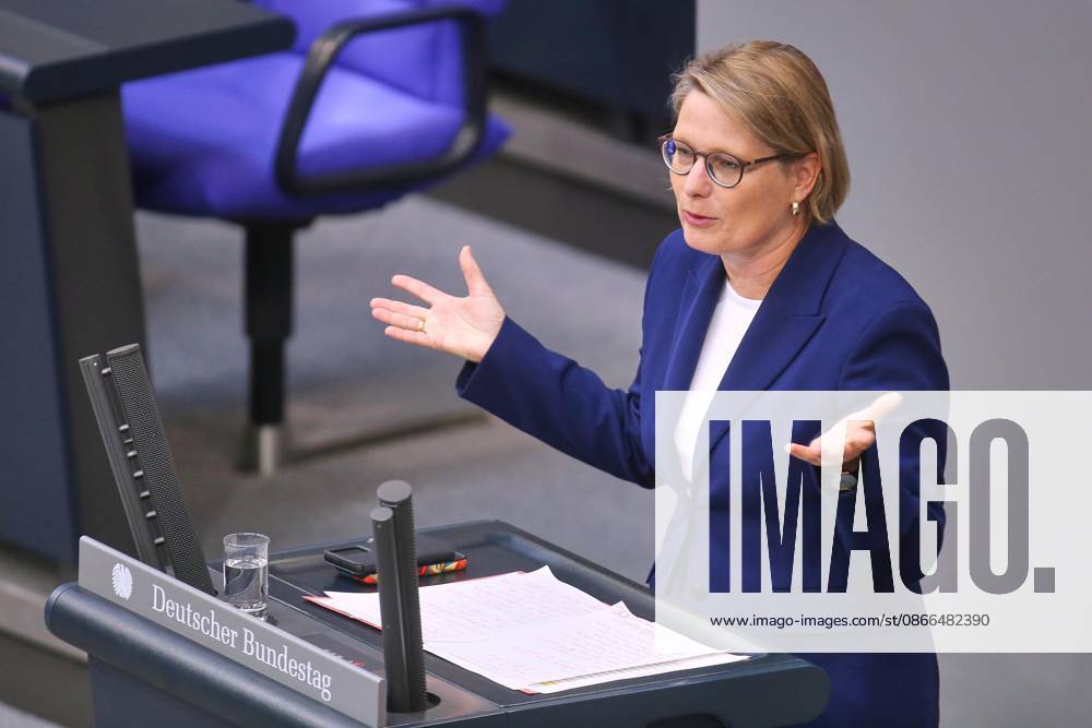 Berlin, Deutschland, 10.09.2026: Deutscher Bundestag: 93. Bundestagssitzung - Haushaltswoche: Bundesministerin der Justiz und für Verbraucherschutz Stefanie Hubig (SPD)