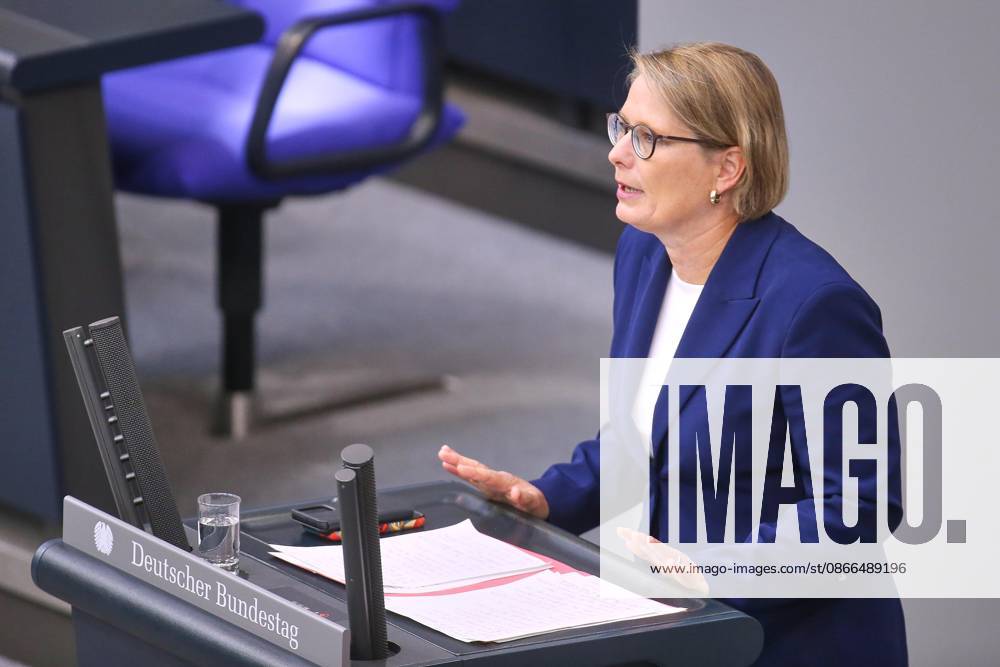 Berlin, Deutschland, 10.09.2026: Deutscher Bundestag: 93. Bundestagssitzung - Haushaltswoche: Bundesministerin der Justiz und für Verbraucherschutz Stefanie Hubig (SPD)