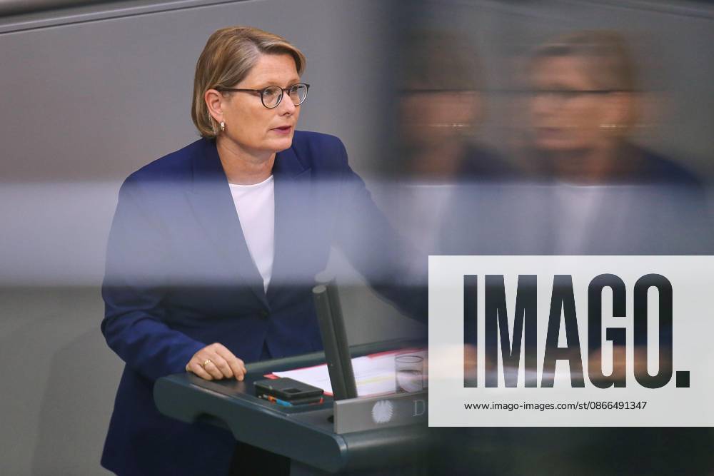 Berlin, Deutschland, 10.09.2026: Deutscher Bundestag: 93. Bundestagssitzung - Haushaltswoche: Bundesministerin der Justiz und für Verbraucherschutz Stefanie Hubig (SPD)