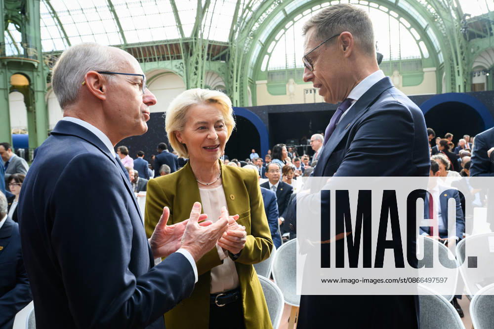 Luc Frieden, Prime Minister of Luxembourg; Ursula von der Leyen, President of the European Commission; and Alexander Stubb, President of Finland, at the International Space Summit at the Grand Palais in Paris, France, on September 10, 2026. Caught between the United States and China, Europe intends to defend its position at the first international summit in Paris—an event snubbed by the American giants and one that the German chancellor, despite being a co-organizer, is not attending. Eric Tschaen Pool Bestimage International Space Summit at the Grand Palais in Paris on September 10, 2026 Caught between the United States and China, Europe intends to defend its position at the first international summit in Paris—an event snubbed by the Amer