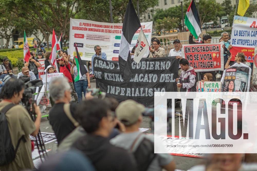 Protesters Rally Against Marco Rubios Visit to Peru LIMA, PERU SEPTEMBER 9, 2026: Protesters from left-wing civic and university collectives gather at Plaza San Martin in central Lima to demonstrate against the official visit of U.S. Secretary of State Marco Rubio to Peru. The demonstrators marched through the city centre into the evening during Rubios South American tour. Lima Peru