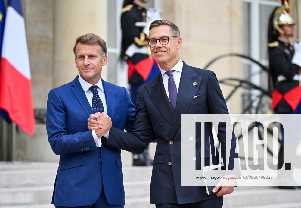 French President Emmanuel Macron welcomes Finnish President Alexander Stubb to the Élysée Palace in Paris, France, on September 10, 2026. Christian Liewig Bestimage French President Emmanuel Macron welcomes Finnish President Alexander Stubb to the Élysée Palace in Paris, France, on September 10, 2026 Paris, France