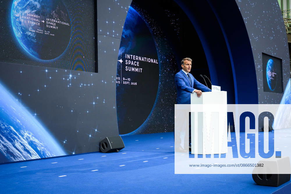 SIE International Space Summit - Paris French President Emmanuel Macron, delivers a speech during the International Space Summit at Grand Palais in Paris, France on September 10, 2026. Photo by Eric Tschaen Pool ABACAPRESS.COM Paris IDF France