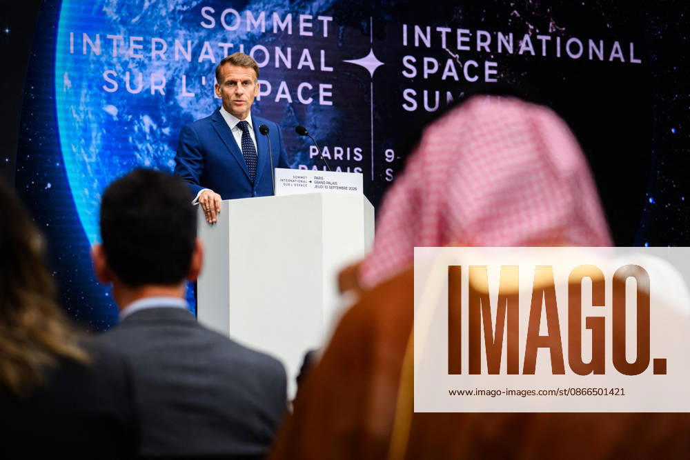 SIE International Space Summit - Paris French President Emmanuel Macron, delivers a speech during the International Space Summit at Grand Palais in Paris, France on September 10, 2026. Photo by Eric Tschaen Pool ABACAPRESS.COM Paris IDF France