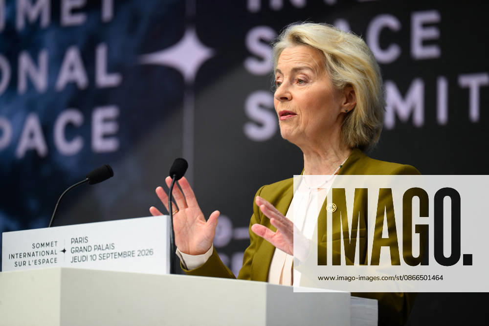 SIE International Space Summit - Paris Ursula von der Leyen, President of the European Commission, delivers a speech during the International Space Summit at Grand Palais in Paris, France on September 10, 2026. Photo by Eric Tschaen Pool ABACAPRESS.COM Paris IDF France