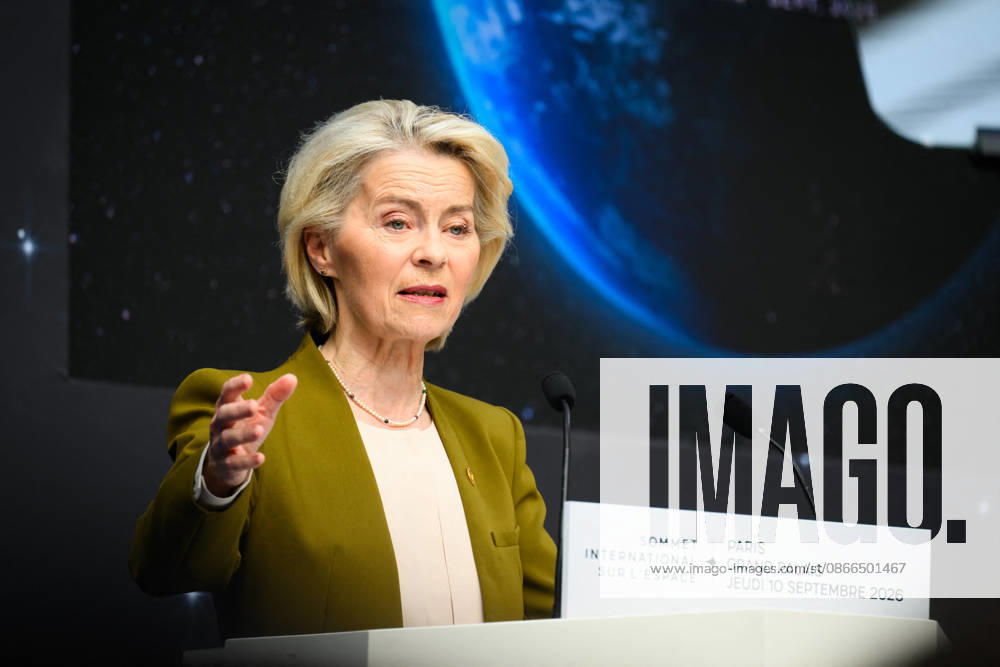 SIE International Space Summit - Paris Ursula von der Leyen, President of the European Commission, delivers a speech during the International Space Summit at Grand Palais in Paris, France on September 10, 2026. Photo by Eric Tschaen Pool ABACAPRESS.COM Paris IDF France