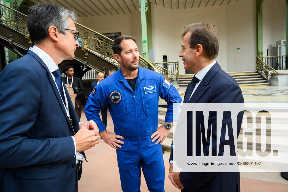 SIE International Space Summit - Paris Patrick Caine, CEO of Thales, astronaut Thomas Pesquet, and Guillaume Faury, CEO of Airbus, attend the International Space Summit at Grand Palais in Paris, France on April 14, 2026. Photo by Eric Tschaen Pool ABACAPRESS.COM Paris IDF France