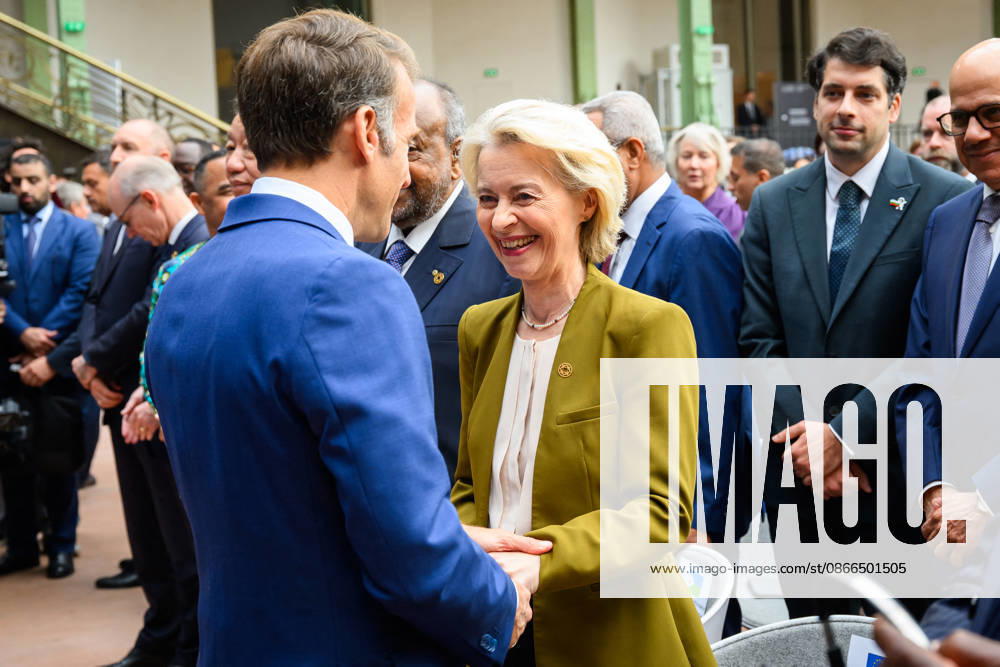 SIE International Space Summit - Paris French President Emmanuel Macron, greets Ursula von der Leyen, President of the European Commission, during the International Space Summit at Grand Palais in Paris, France on April 14, 2026. Photo by Eric Tschaen Pool ABACAPRESS.COM Paris IDF France