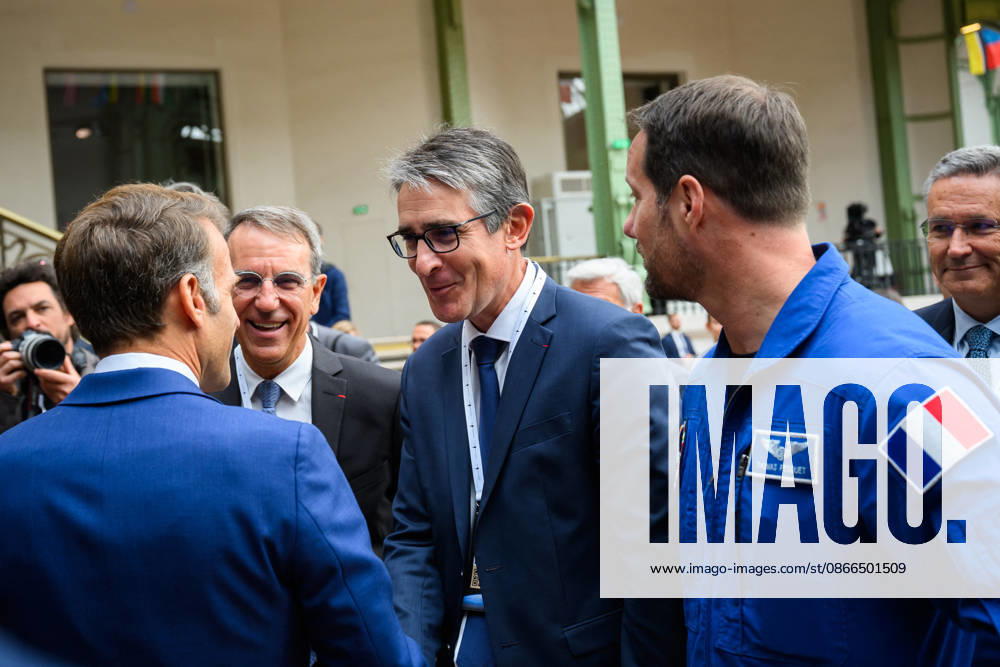 SIE International Space Summit - Paris French President Emmanuel Macron, greets Patrick Caine, CEO of Thales, in the presence of astronaut Thomas Pesquet, during the International Space Summit at Grand Palais in Paris, France on April 14, 2026. Photo by Eric Tschaen Pool ABACAPRESS.COM Paris IDF France