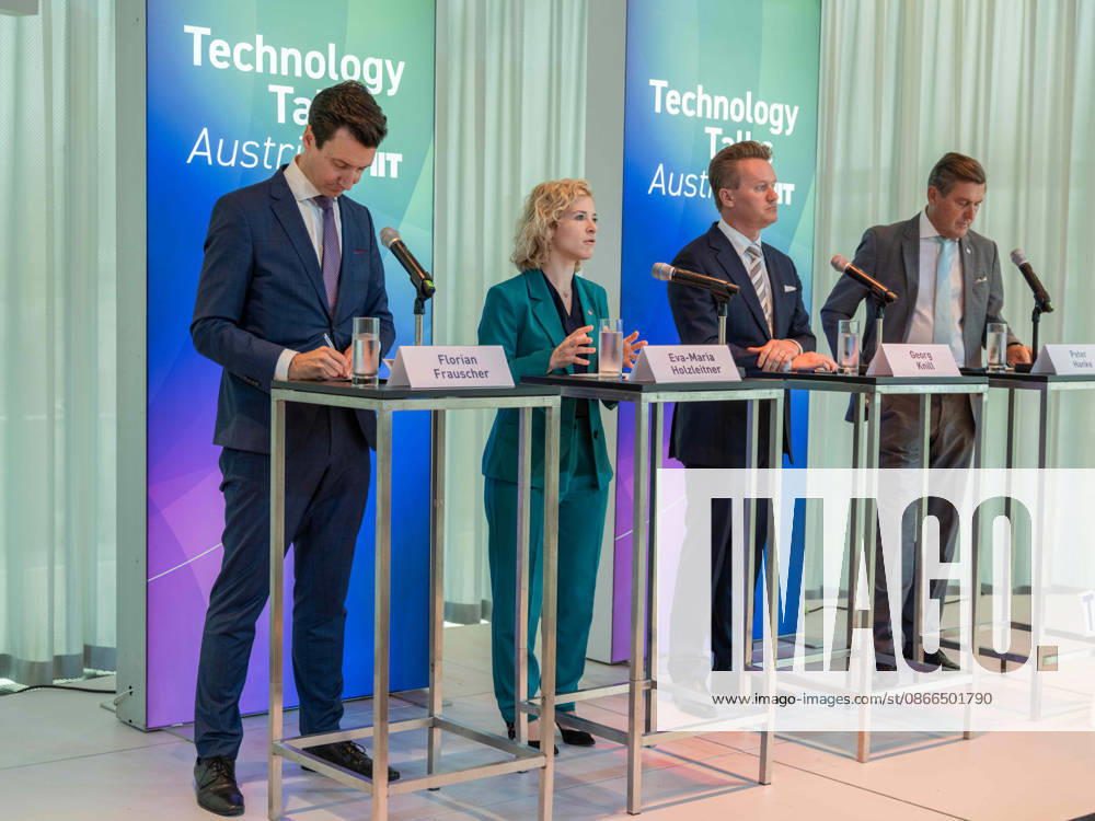 2026-09-10-Pressefoyer zur Tagung Sektionschef Florian Frauscher (BMWET), Bundesministerin für Frauen, Wissenschaft und Forschung Eva-Maria Holzleitner (SPÖ), Präsident Georg Knill (Industriellenvereinigung) und Bundesminister für Innovation, Mobilität und Infrastruktur Peter Hanke (SPÖ) am 10. September 2026 beim Pressefoyer zu den Technology Talks Austria 2026 in der Libelle MuseumsQuartier in Wien, Wien, Österreich.