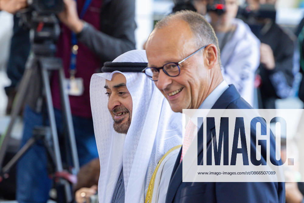 Staatsbesuch S.H. des Präsidenten der Vereinigten Arabischen Emirate, Scheich Mohammed bin Zayed Al Nahyan, in der Bundesrepublik Deutschland Deutschland, Berlin am 10. September 2026: Bundeskanzler Friedrich Merz begrüßt den Präsidenten der Vereinigten Arabischen Emirate, Scheich Mohammed bin Zayed Al Nahyan im Bundeskanzleramt.