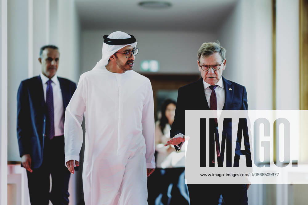 (R-L) Johann Wadephul (CDU), Bundesaussenminister, und Scheich Abdullah bin Zayed Al Nahyan, Aussenminister der Vereinigten Arabischen Emiraten, aufgenommen im Rahmen eines gemeinsamen Treffens in Berlin, 10.09.2026. Fotografiert im Auftrag des Auswaertigen Amtes. Berlin Deutschland