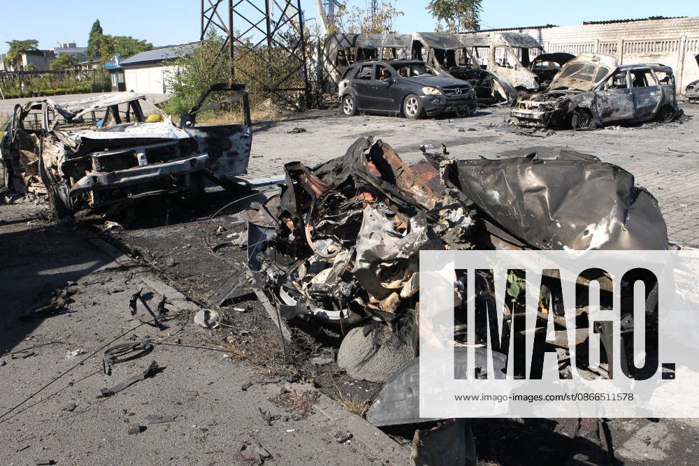 Burnt-out cars are in the street after a Russian Banderol cruise missile attack, Dnipro, Ukraine, September 10, 2026. Russian forces launched a double strike on the city with S8000 Banderol missiles, damaging a food industry facility. A fire broke out near the site, destroying 12 passenger cars and two minibuses. Two people were killed and at least five injured in the attack. (Photo by Mykola Miakshykov Ukrinform) Aftermath of Russian attack on Dnipro on September 10, 2026