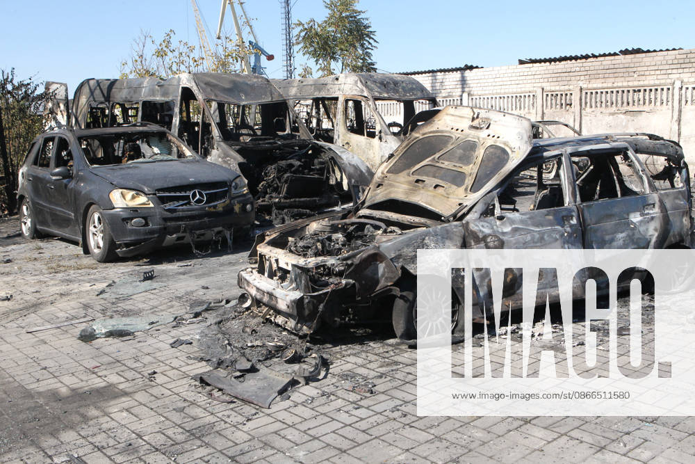 Burnt-out cars are in the street after a Russian Banderol cruise missile attack, Dnipro, Ukraine, September 10, 2026. Russian forces launched a double strike on the city with S8000 Banderol missiles, damaging a food industry facility. A fire broke out near the site, destroying 12 passenger cars and two minibuses. Two people were killed and at least five injured in the attack. (Photo by Mykola Miakshykov Ukrinform) Aftermath of Russian attack on Dnipro on September 10, 2026