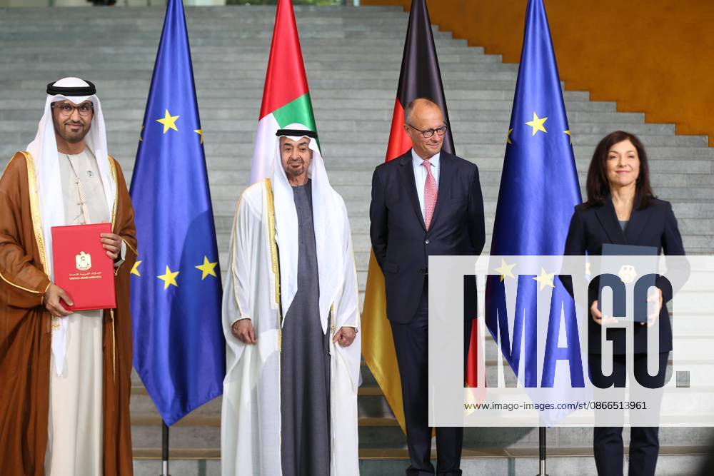 Berlin, Deutschland, 10.09.2026: Bundeskanzleramt: Staatsbesuch S.H. des Präsidenten der Vereinigten Arabischen Emirate: L-R: VAE-Industrieminister Sultan bin Ahmad Sultan Al Jaber, Scheich Muhammad bin Zayid Al Nahyan, Bundeskanzler Friedrich Merz und Wirtschaftsministerin Katherina Reiche