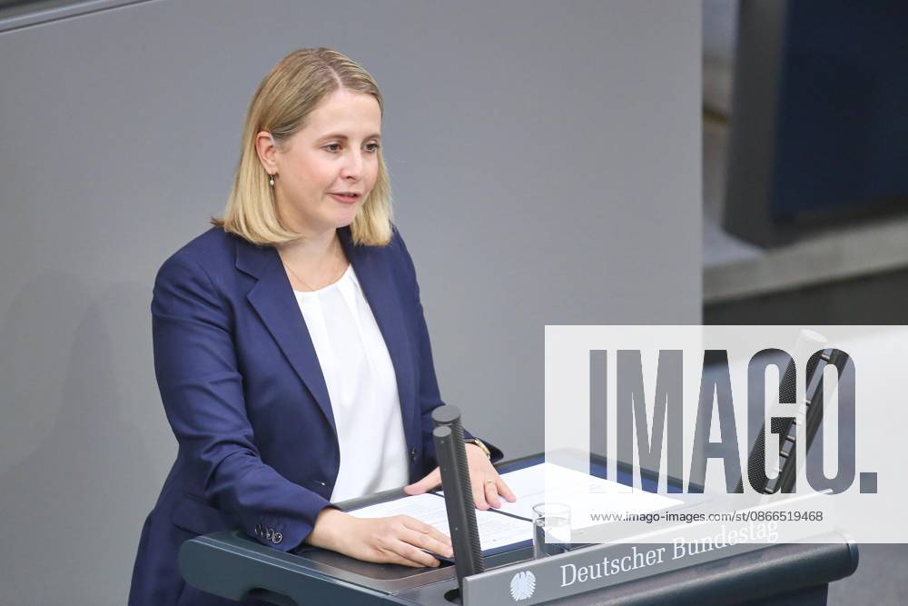 Berlin, Deutschland, 10.09.2026: Deutscher Bundestag: 93. Bundestagssitzung - Haushaltswoche: Bundesministerin für Wohnen, Stadtentwicklung und Bauwesen Verena Hubertz (SPD)