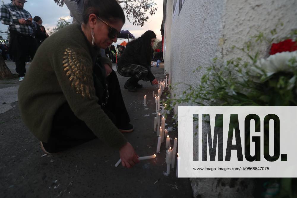 Santiago, September 11, 2026. On Friday afternoon, groups of people gathered at the National Stadium to remember their loved ones, who had been taken there after it was converted into a detention center. Carlos Santibánez Aton Chile, Aton 1189686