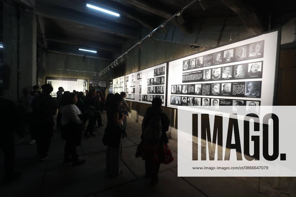Santiago, September 11, 2026. On Friday afternoon, groups of people gathered at the National Stadium to remember their loved ones, who had been taken there after it was converted into a detention center. Carlos Santibánez Aton Chile, Aton 1189690