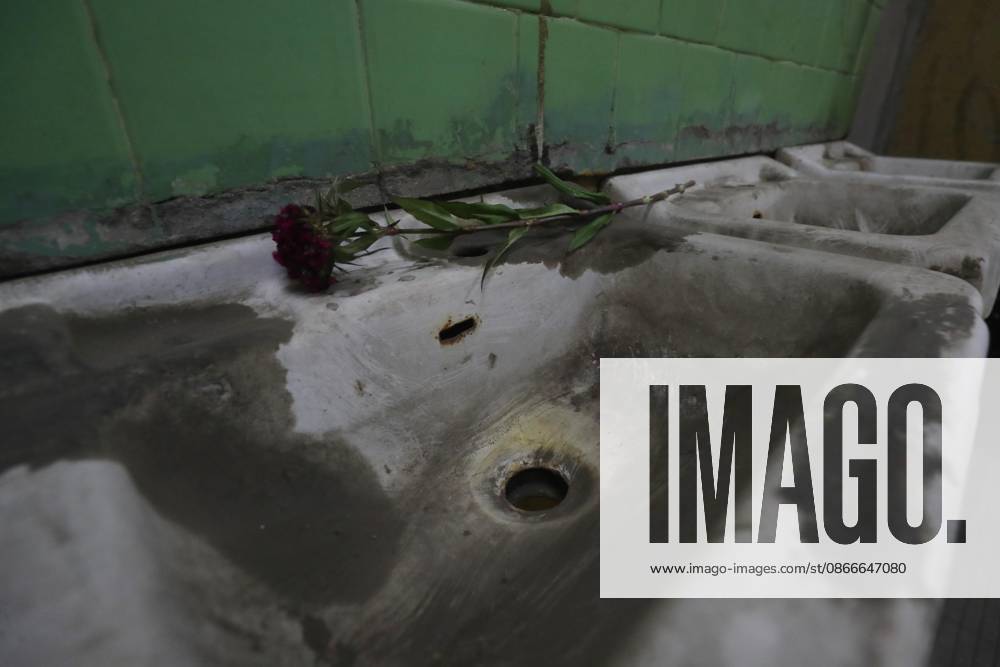 Santiago, September 11, 2026. On Friday afternoon, groups of people gathered at the National Stadium to remember their loved ones, who had been taken there after it was converted into a detention center. Carlos Santibánez Aton Chile, Aton 1189691