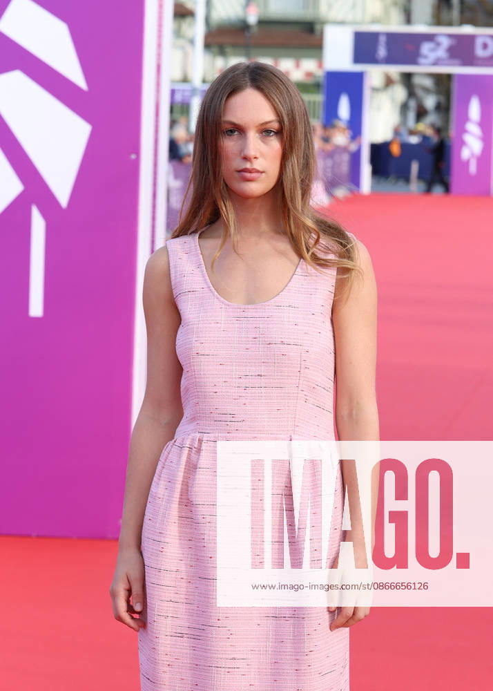 Lou Lampros on the red carpet at the 52nd Deauville American Film Festival on September 11, 2026 Denis Guignebourg Bestimage Red carpet at the 52nd Deauville American Film Festival on September 11, 2026 Deauville, France