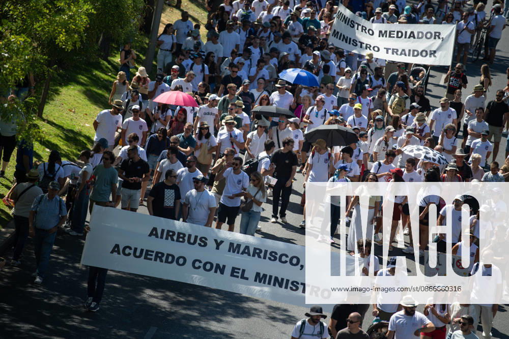 Airbus Workers Protest in Madrid Numerous people carry a banner reading Airbus and Seafood: An Agreement with the Minister during a protest by Airbus employees on September 12, 2026, in Madrid, Spain. The march proceeded from Plaza de Colón to the headquarters of the Ministry of Industry and included employees from work sites in Madrid, Seville, Albacete, Toledo, and Cádiz. SEPTEMBER 12, 2026 Fernando Sá Madrid, Spain