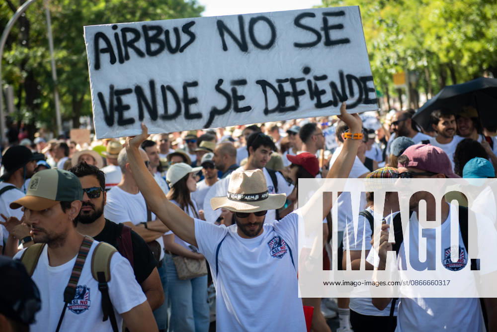 Airbus Workers Protest in Madrid Numerous people carry a banner reading Airbus is not for sale, it must be defended during a protest by Airbus employees on September 12, 2026, in Madrid, Spain. The march proceeded from Plaza de Colón to the Ministry of Industry headquarters and was attended by employees from worksites in Madrid, Seville, Albacete, Toledo, and Cádiz. SEPTEMBER 12, 2026 Fernando Sá Madrid, Spain