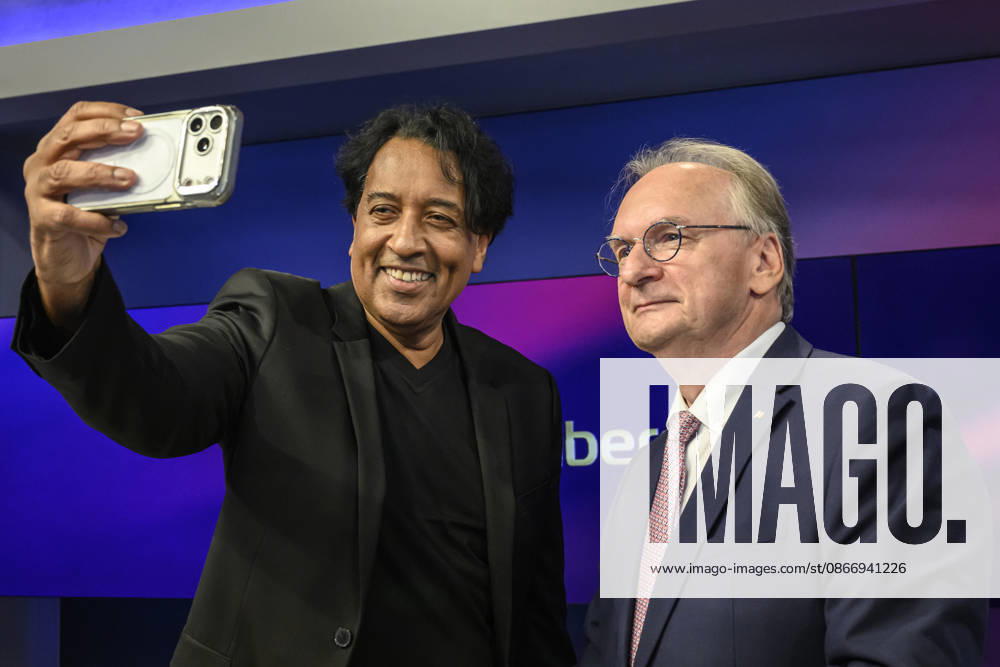 Im Bild v.l.: GER, Berlin, Studio, zu Gast bei Maischberger, politische Talkshow, TV, Format, mit Moderatorin Sandra Maischberger, Das Erste, aus Adlershof Am Studio 20, 15.09.2026,