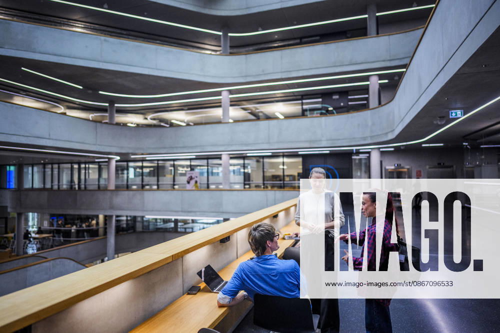 Fotostory Pressetermin bei Zalando: ZALANDO Outlet Store, Headquarter und Workspaces in Berlin aufgenommen am 16.09.2026....Berlin, 16.09.2026. Berlin Deutschland NUR FÜR REDAKTIONELLE ZWECKE - - BILDNUTZUNG NUR IM ZALANDO-KONTEXT