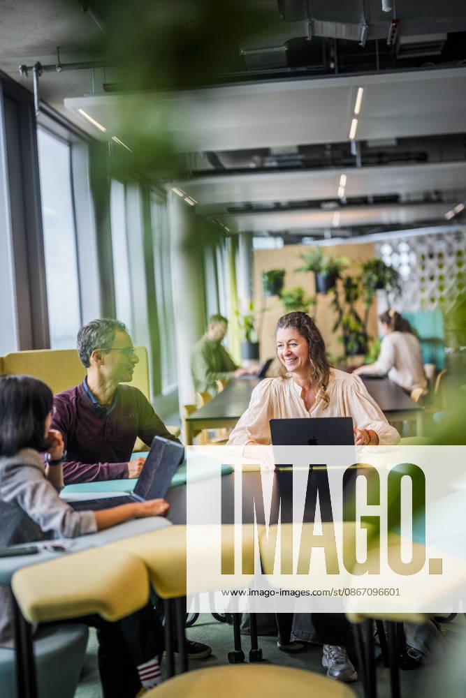 Fotostory Pressetermin bei Zalando: ZALANDO Outlet Store, Headquarter und Workspaces in Berlin aufgenommen am 16.09.2026....Berlin, 16.09.2026. Berlin Deutschland NUR FÜR REDAKTIONELLE ZWECKE - - BILDNUTZUNG NUR IM ZALANDO-KONTEXT